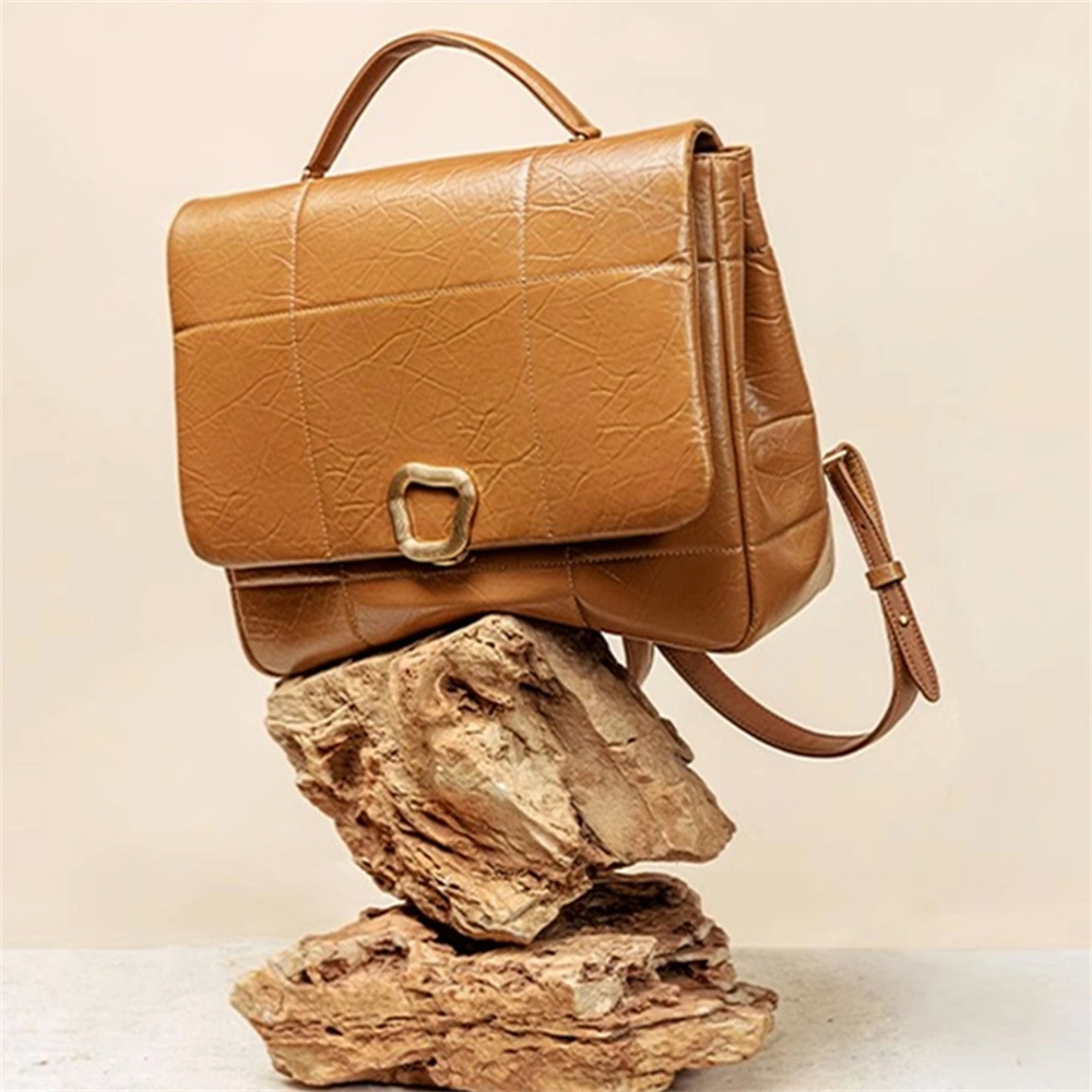 Chain Charm Redefining Fashion with Large Capacity